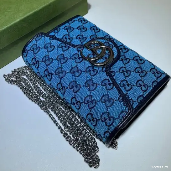 First bag ru CHAIN GG WALLET MARMONT GUCCI 0627